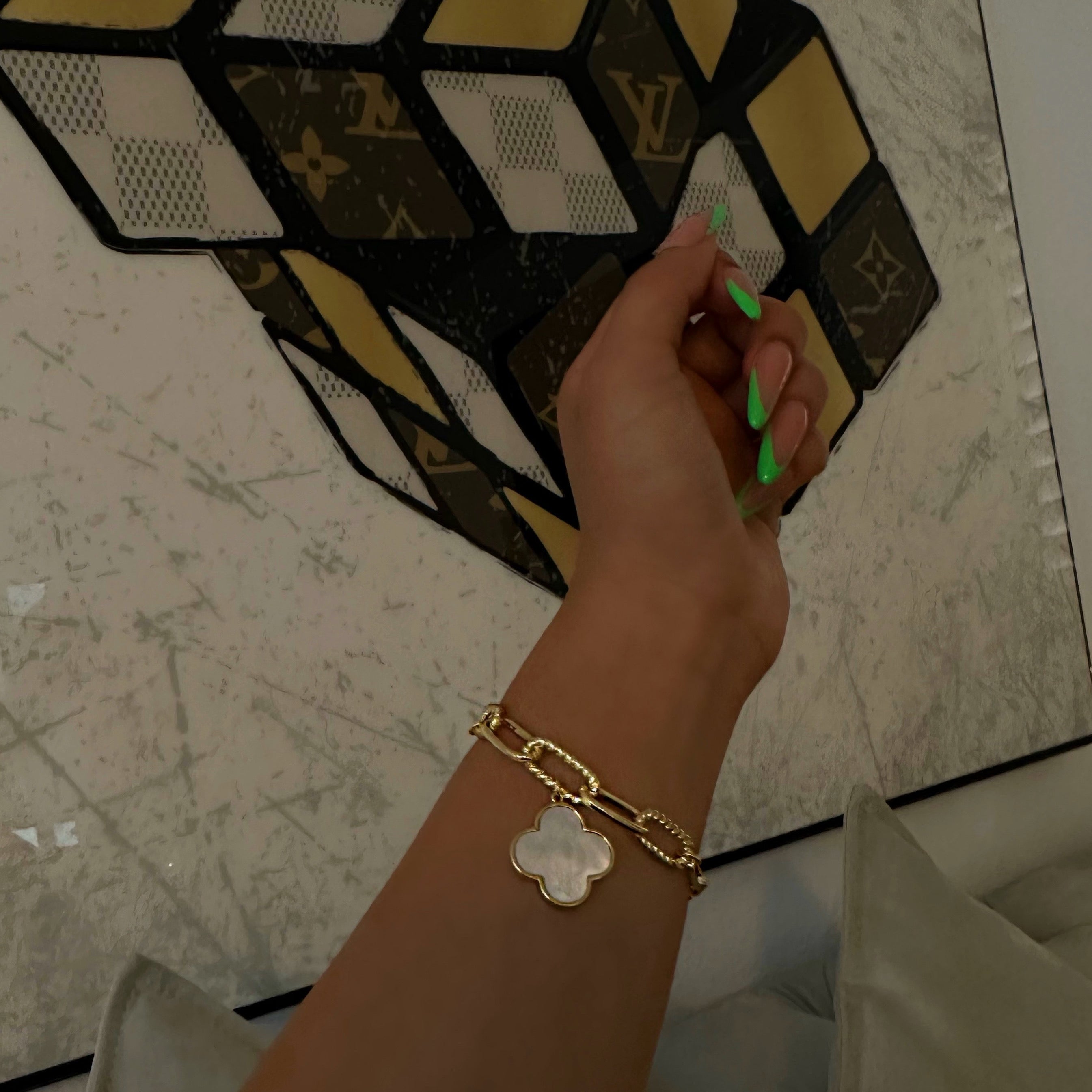 Leaf bracelet
