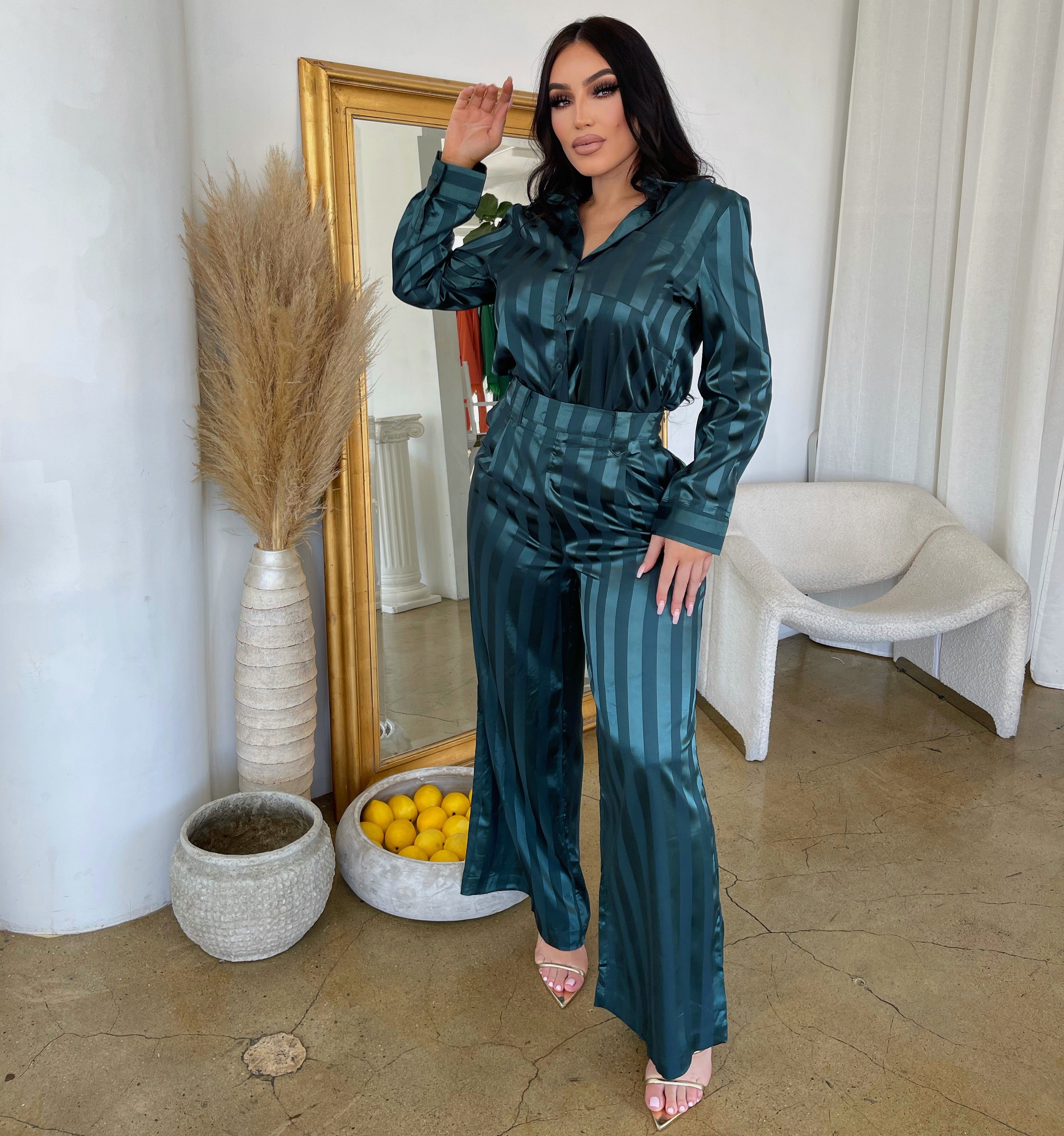 She’s her own boss set-Green